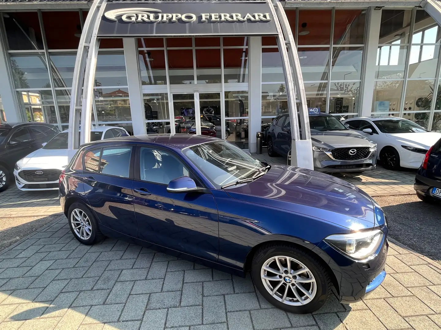 BMW 118 118d 5p Unique Blu/Azzurro - 2