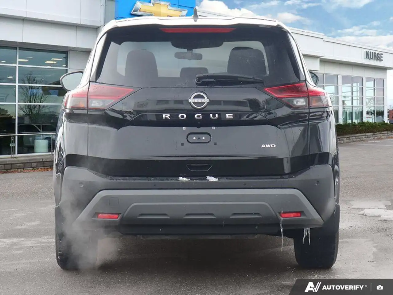 Nissan Rogue снимка Nissan Rogue