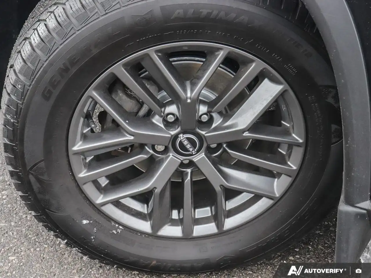 Nissan Rogue снимка Nissan Rogue