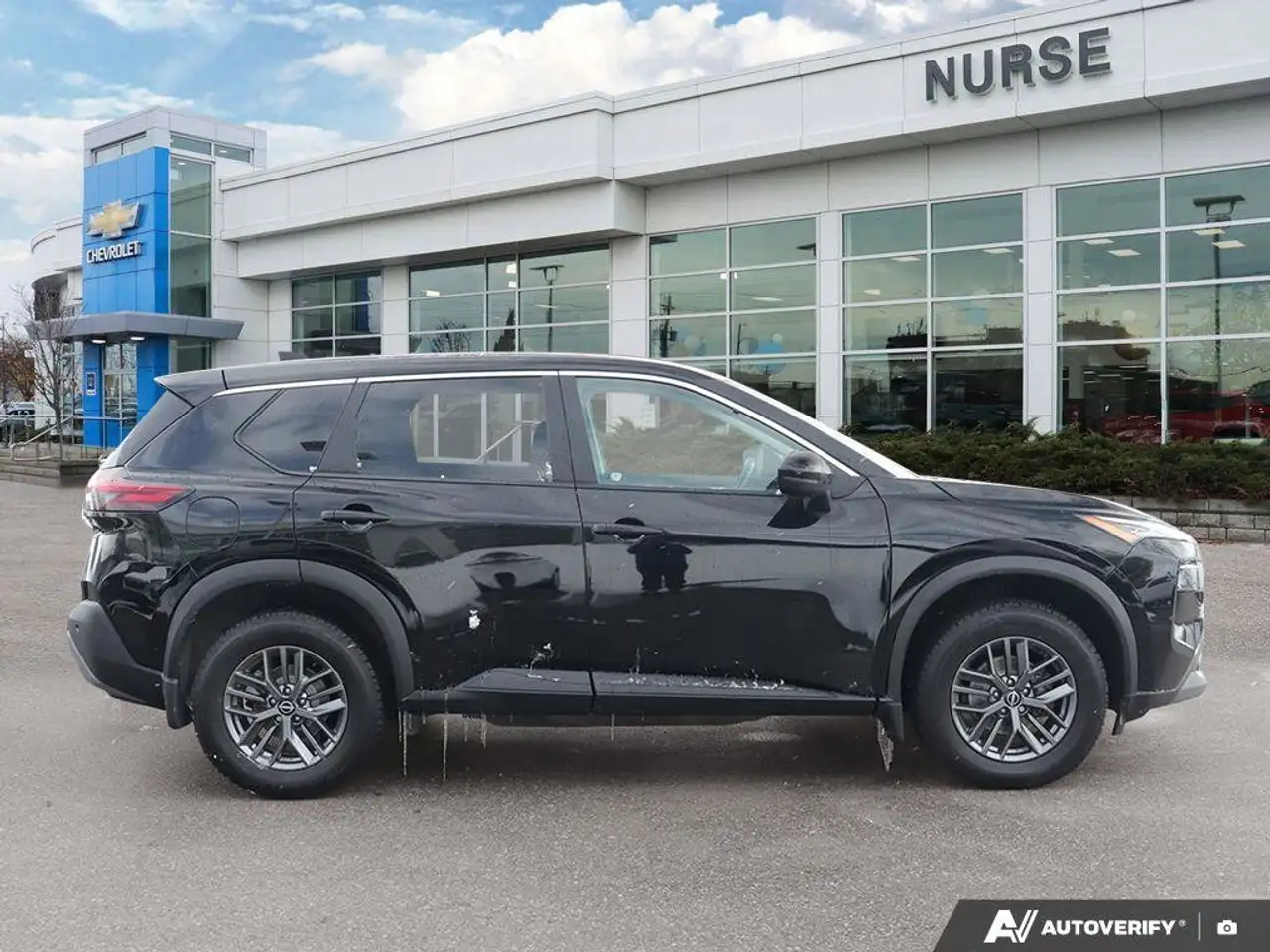 Nissan Rogue снимка Nissan Rogue