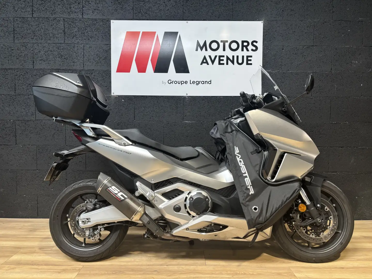 Honda Forza 750 - 2