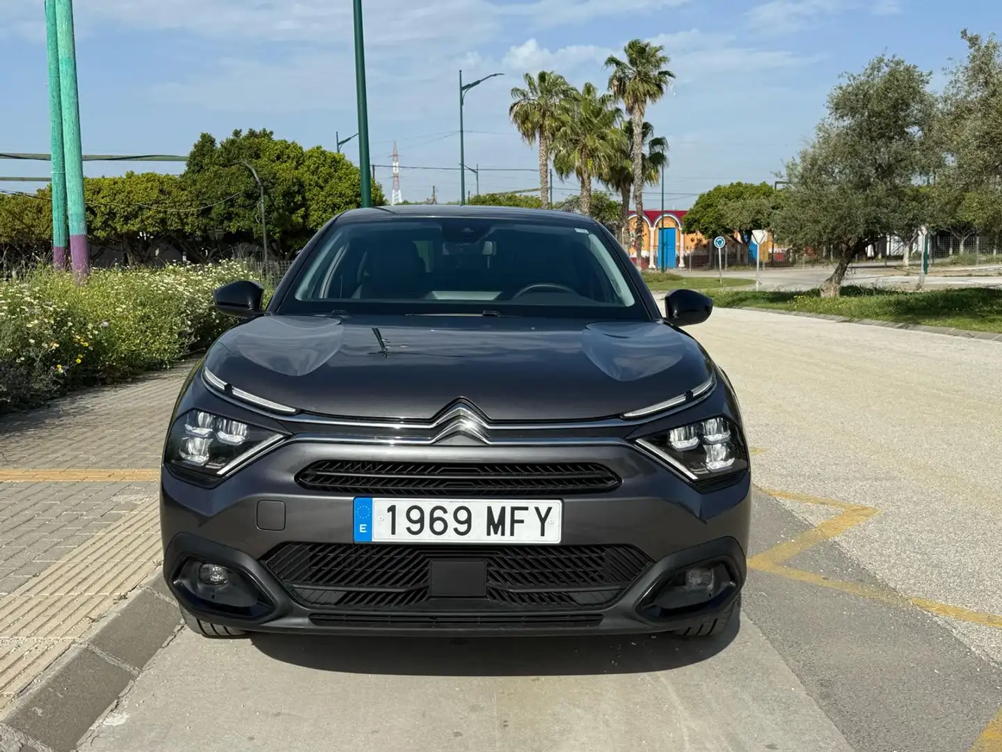 Citroen C4 X AUTOMATICO FEEL PACK 131 CV Gris - 1