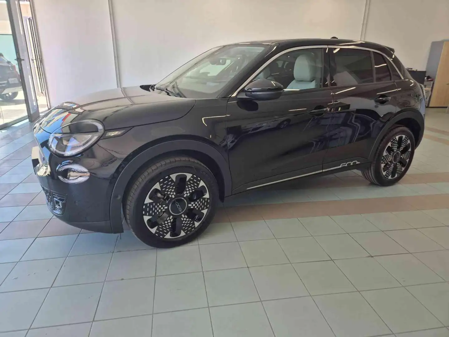 Fiat 600 Hybrid 100 CV DCT MHEV La Prima Nero - 2