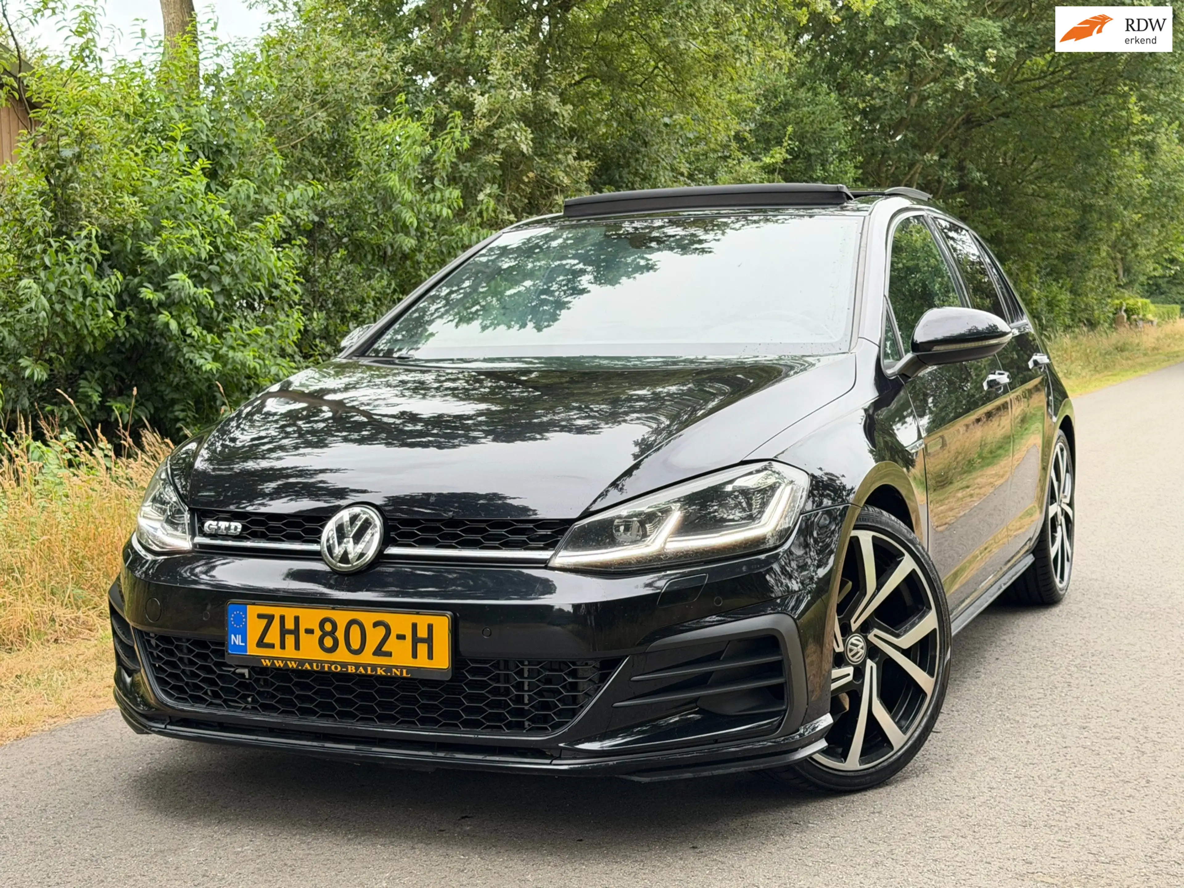 Volkswagen Golf GTD 2.0 TDI | Pano + Keyless + ACC + Leder Nu € 17.975