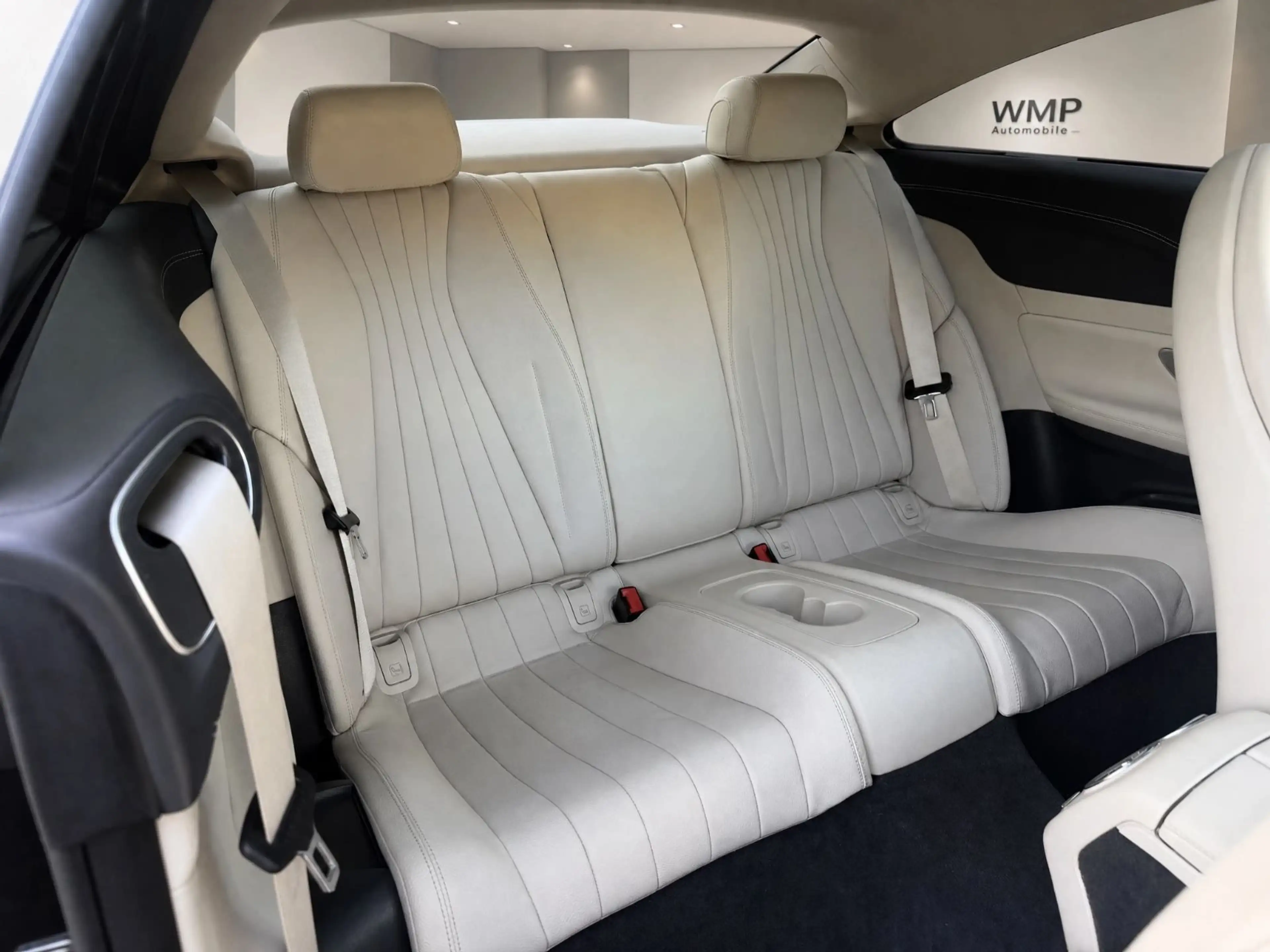 Mercedes-Benz E 400 Coupe 4Mat./AMG/Burm./Mem./Pano./Distronic — photo 17