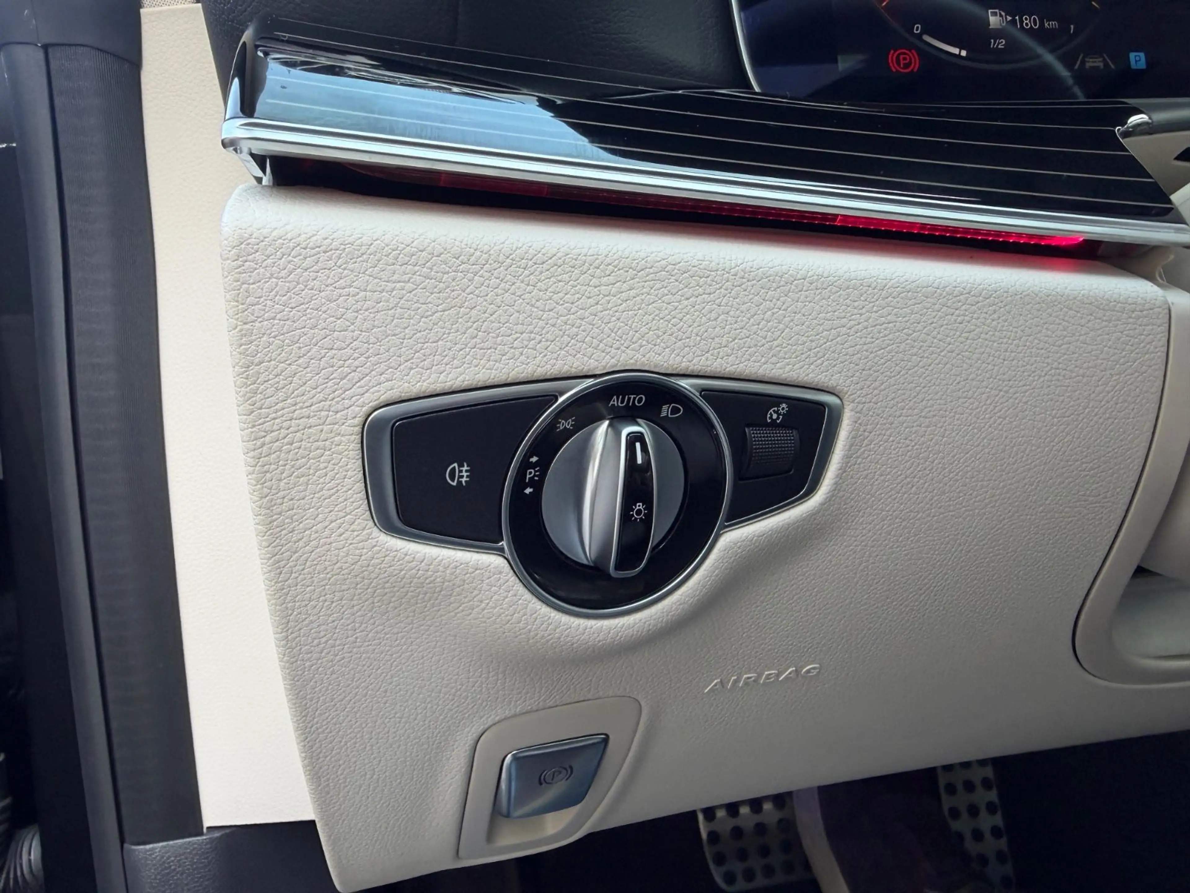 Mercedes-Benz E 400 Coupe 4Mat./AMG/Burm./Mem./Pano./Distronic — photo 24