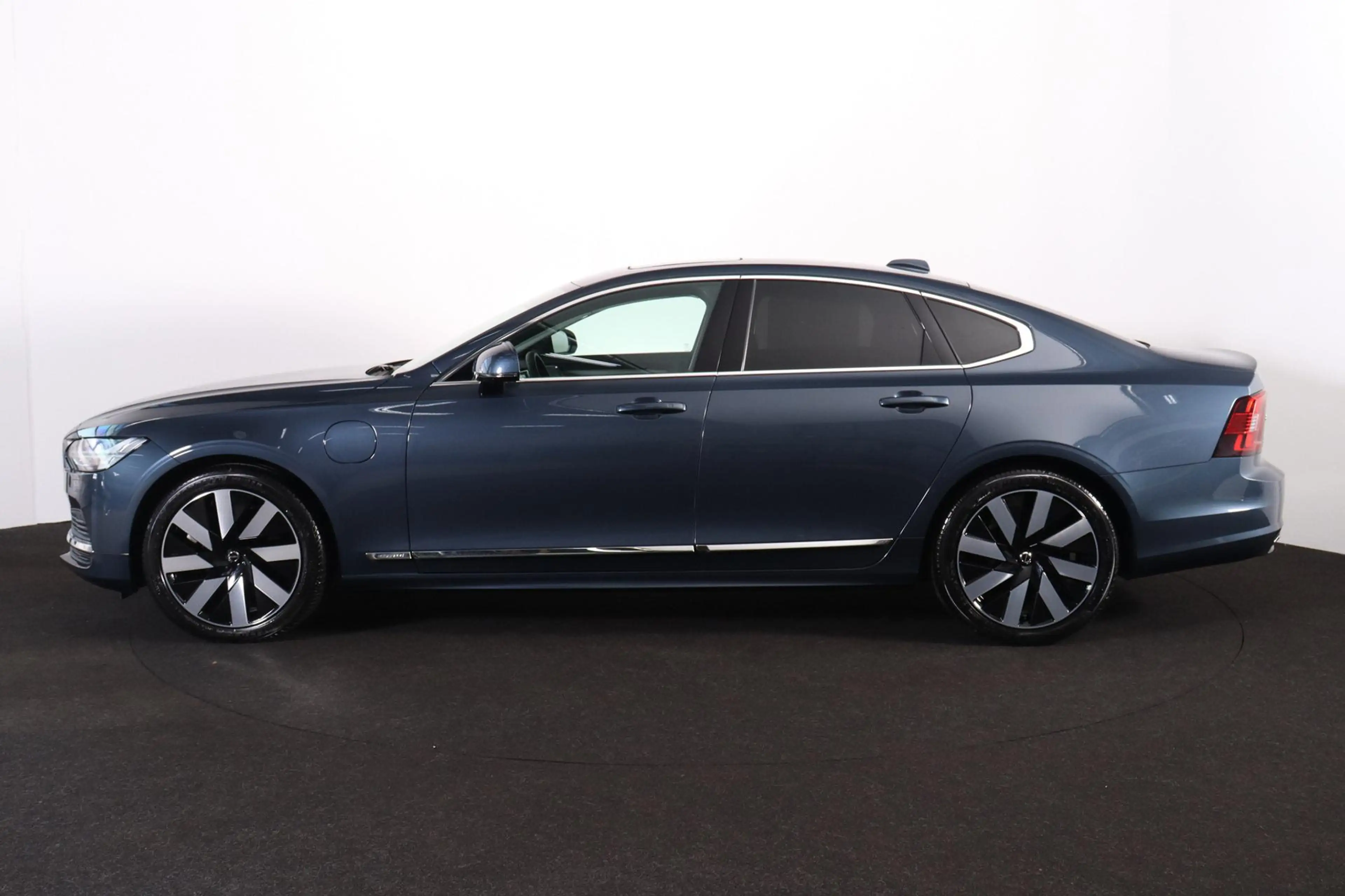 Volvo S90 T8 AWD Ultimate Bright - IntelliSafe Assist & Surr — photo 3
