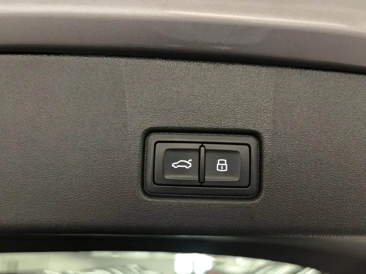 Audi Q4 40 e-tron LED VIRTUAL RFK PANO SITZHZG, миниатюра 20