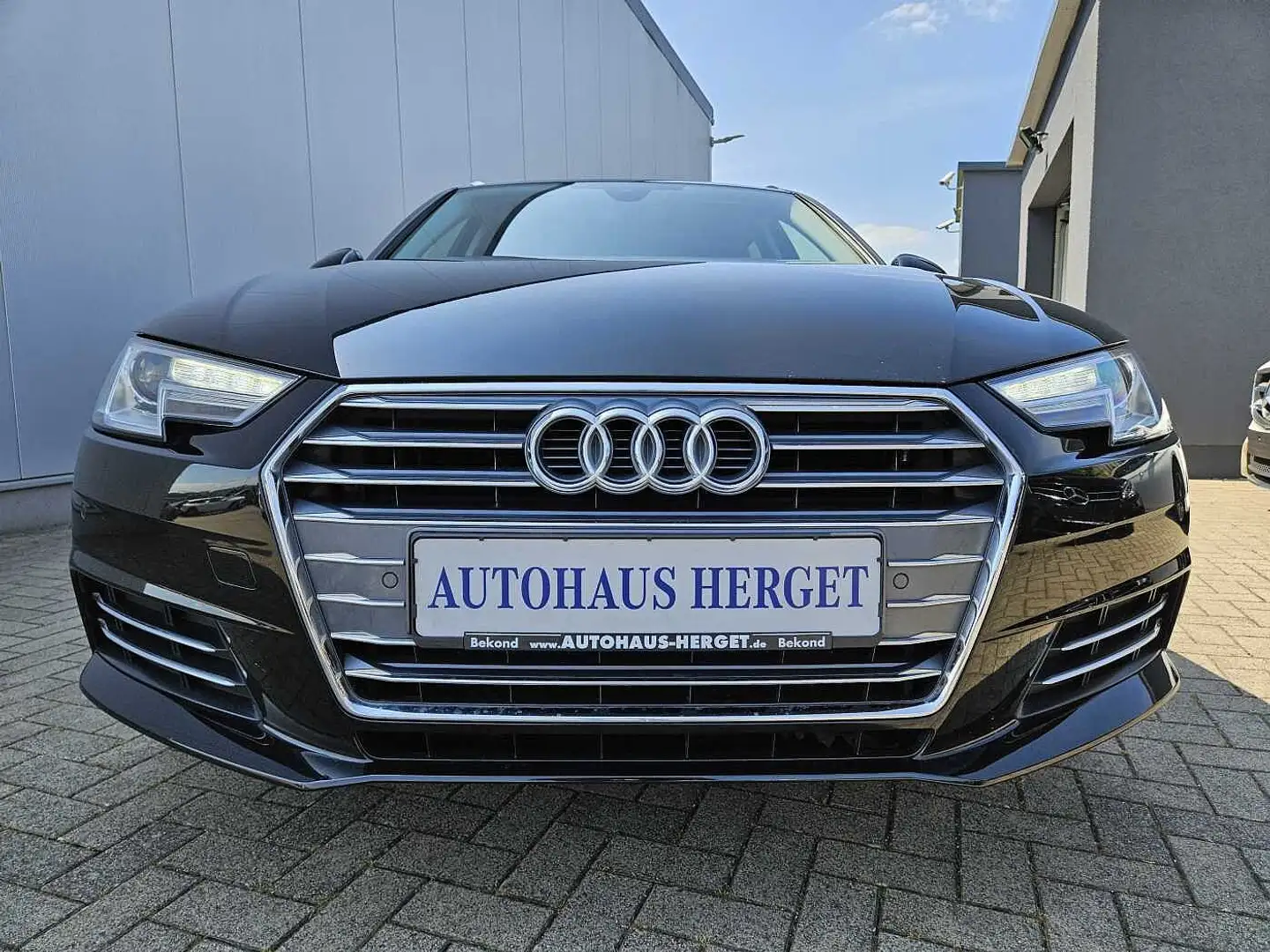 Audi A4 Avant 1.4 TFSI sport Audi-Scheckheft/DAB/PDC/AHK/S Zwart - 2