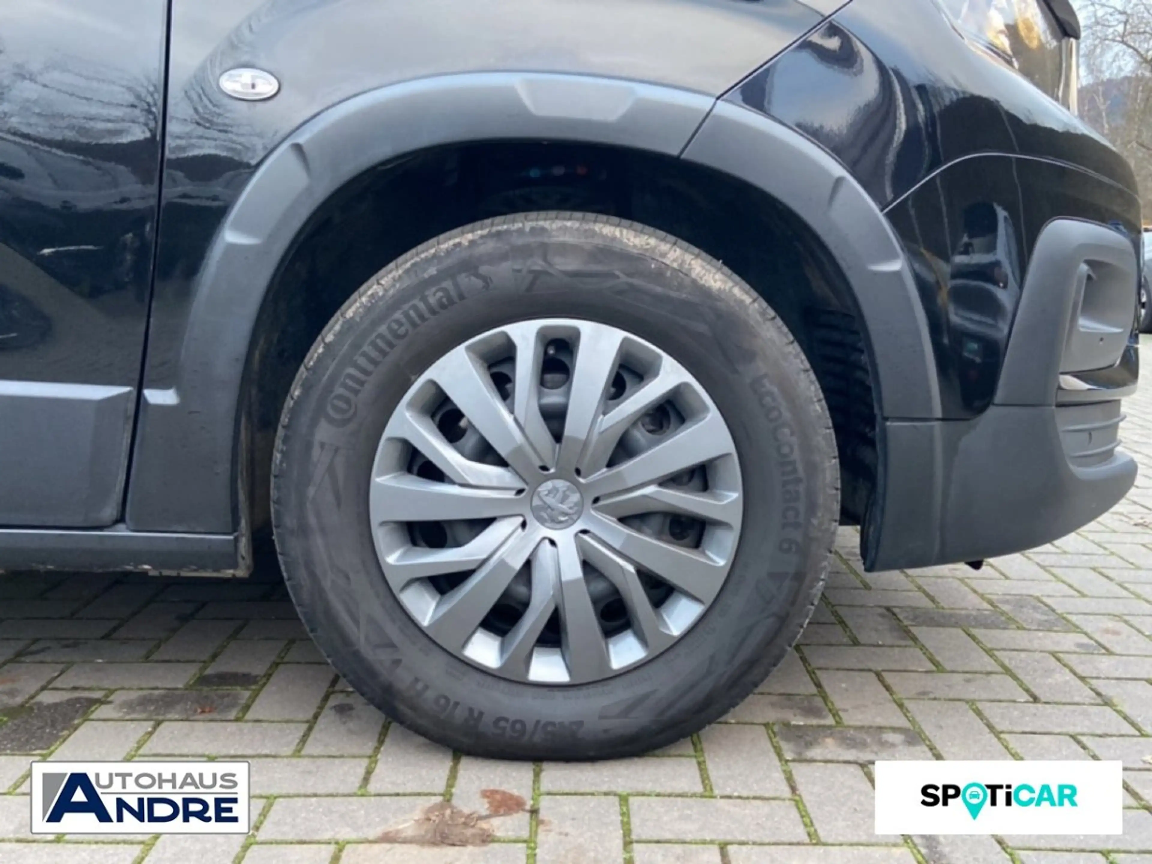 Peugeot Rifter BlueHDi 130 Allure L2, 7 Sitze — photo 11