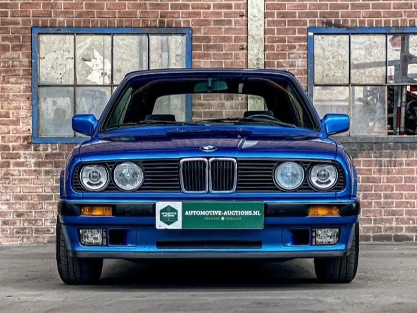 BMW 318 318i Blau - 2