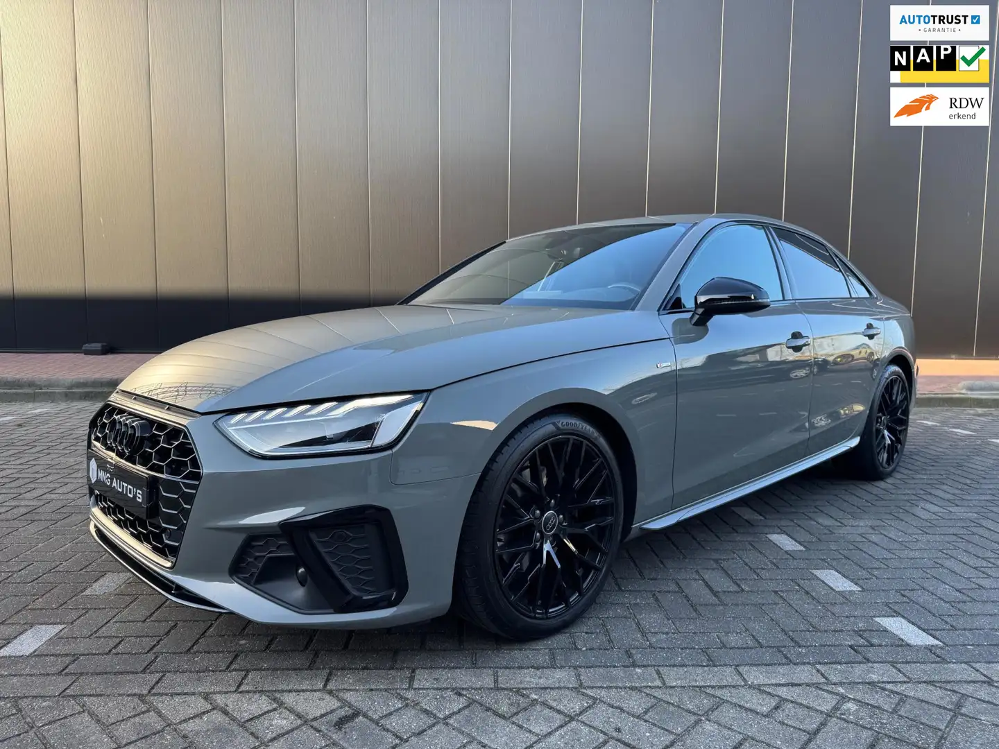Audi A4 Limousine 35 TFSI Launch edition ABT|NARDO|NAP| Grigio - 1