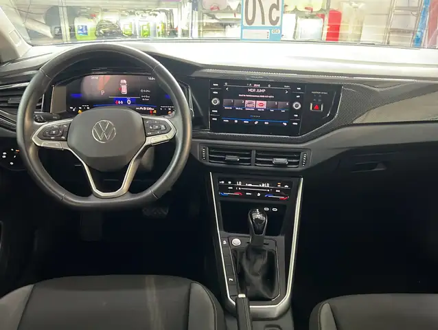 Volkswagen Taigo view 3