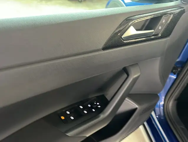 Volkswagen Taigo view 5