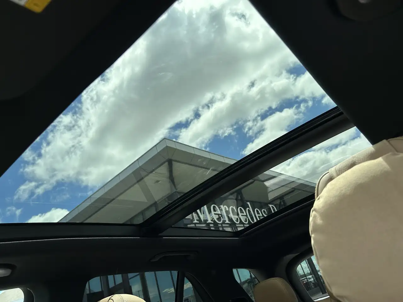 Mercedes-Benz GLE снимка Mercedes-Benz GLE