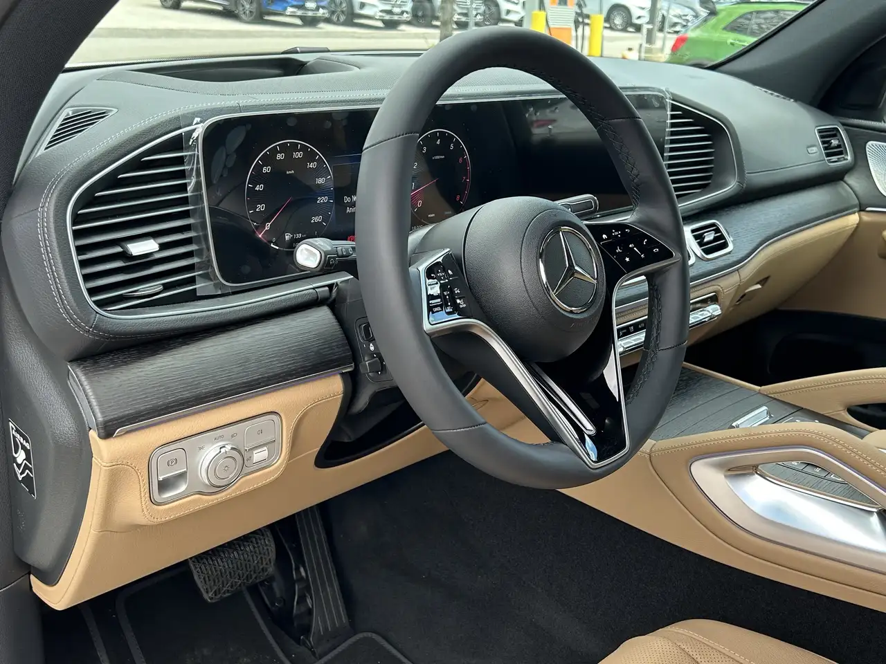 Mercedes-Benz GLE снимка Mercedes-Benz GLE