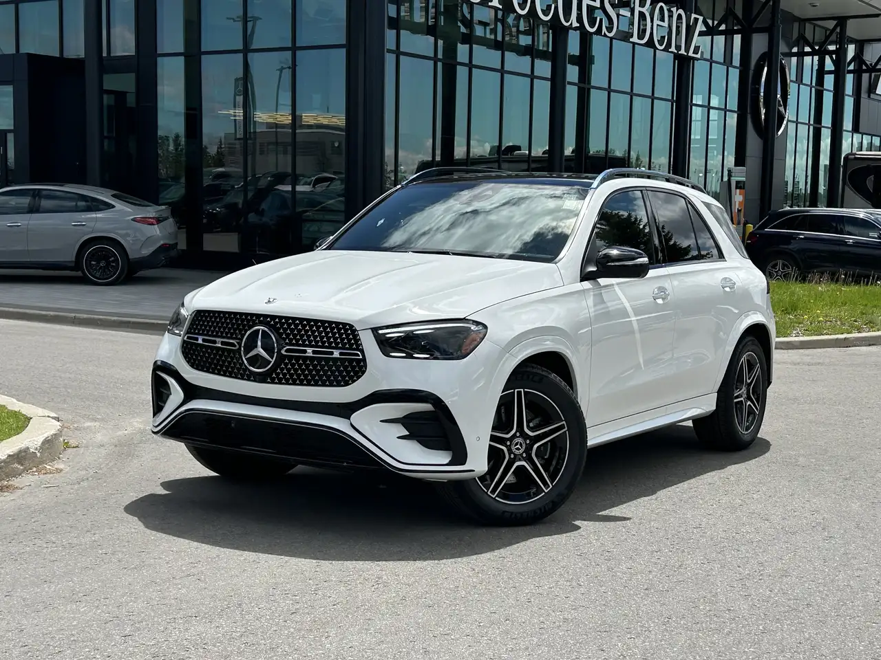 Mercedes-Benz GLE снимка Mercedes-Benz GLE