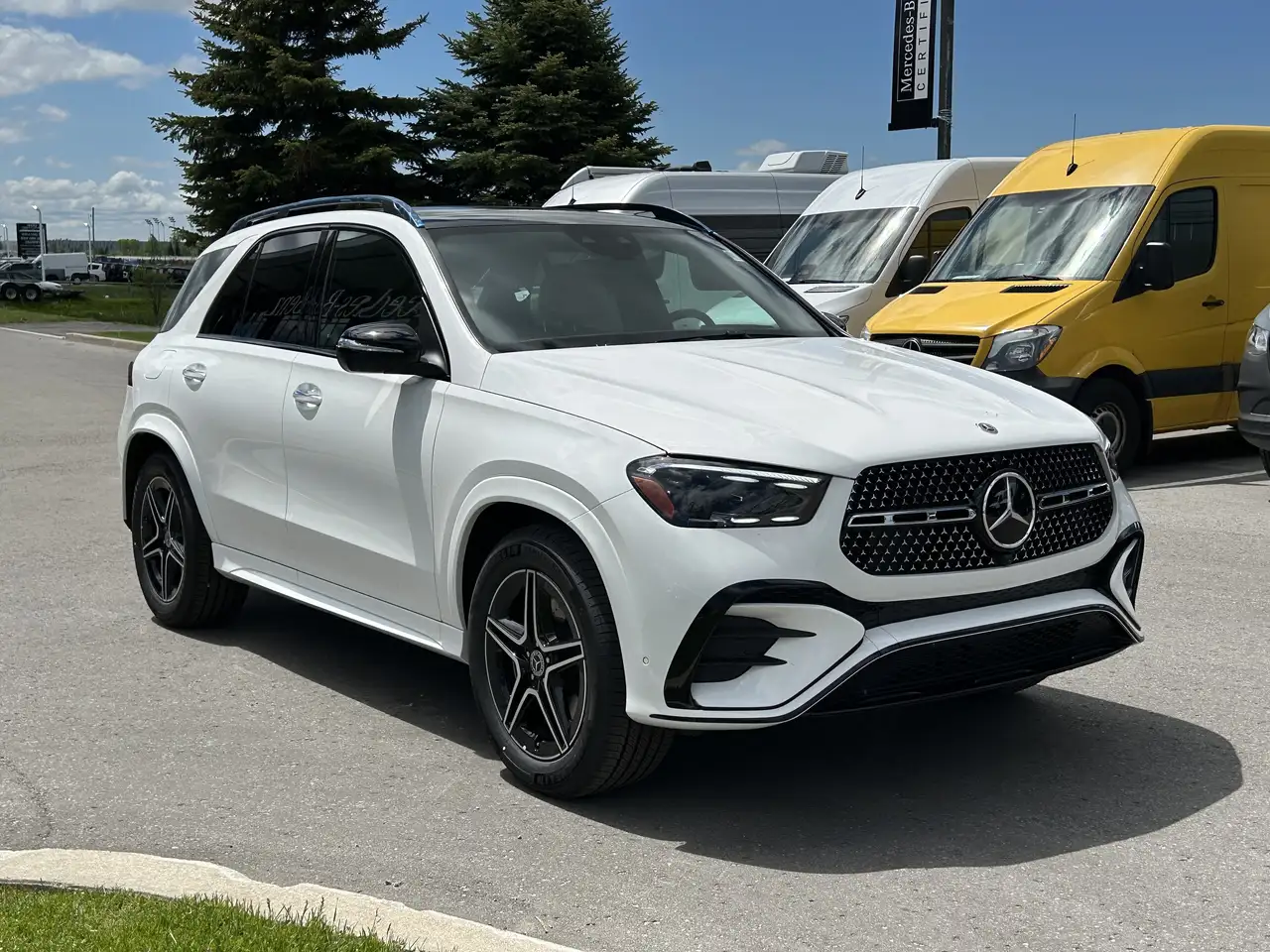 Mercedes-Benz GLE снимка Mercedes-Benz GLE