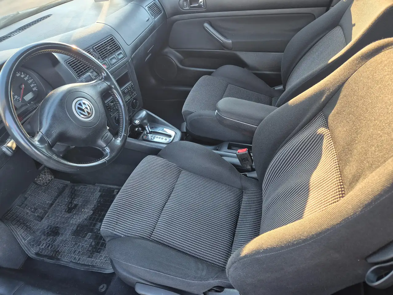 Volkswagen Golf IV 2.0 Automatik Tüv 08.2027, foto 10