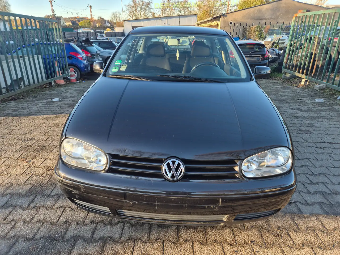 Volkswagen Golf Golf IV 2.0 Automatik Tüv 08.2027 Schwarz - 2