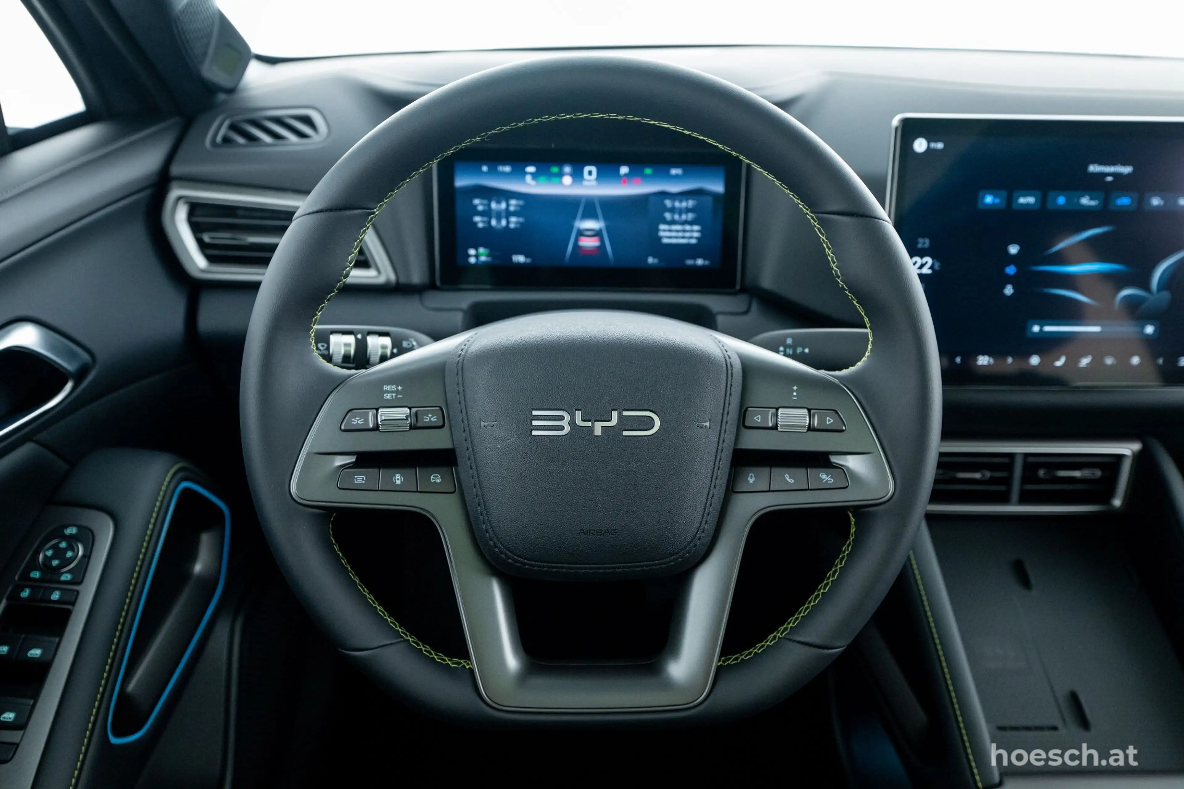 BYD Atto 2 DM-i BOOST PANO LEDER 360° NEUWAGEN ++ — photo 6
