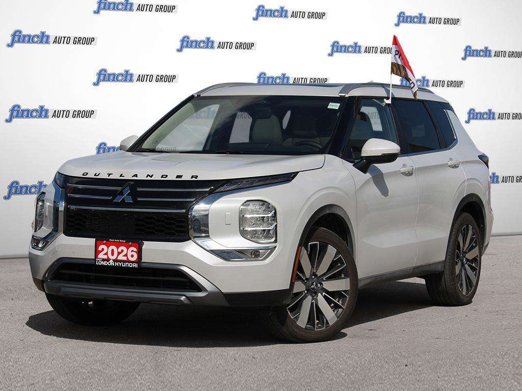 2026 Mitsubishi Outlander SE S-AWC| One Owner| Leather| Panoramic Roof| Navi