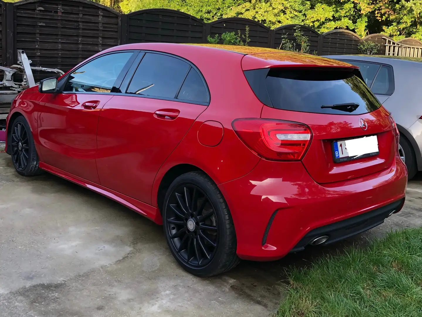 Mercedes-Benz A 200 A 200 CDI (BlueEFFICIENCY) AMG Sport Rouge - 2