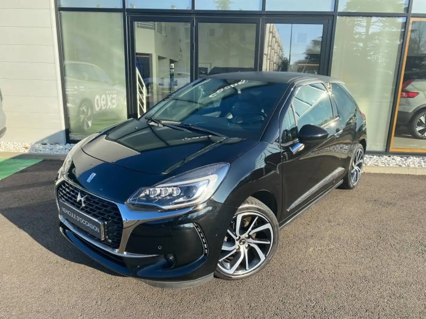 DS Automobiles DS 3 PureTech 110ch Black Lézard S\u0026S Noir - 1