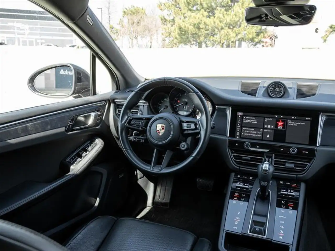 Porsche Macan снимка Porsche Macan