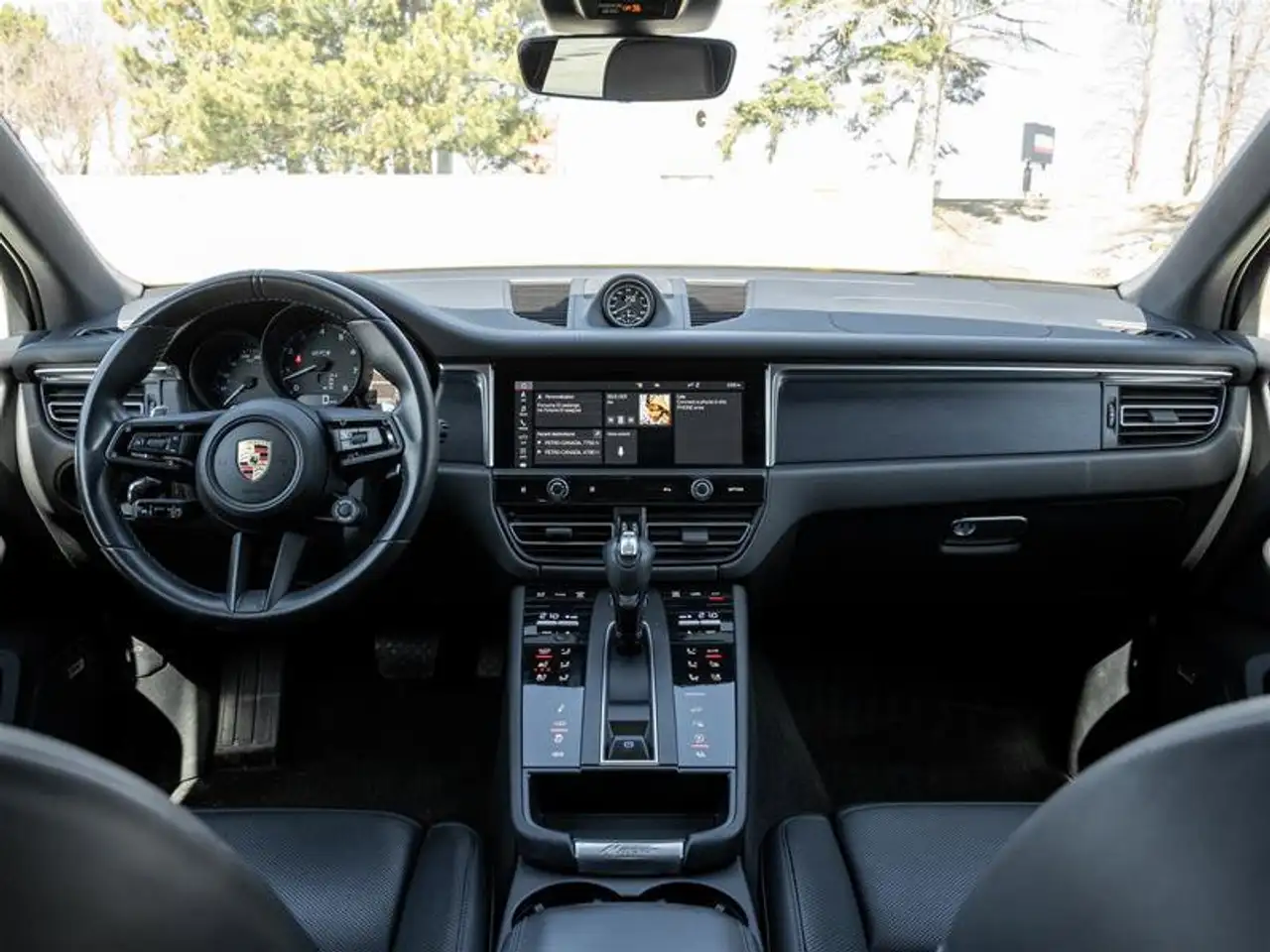 Porsche Macan снимка Porsche Macan