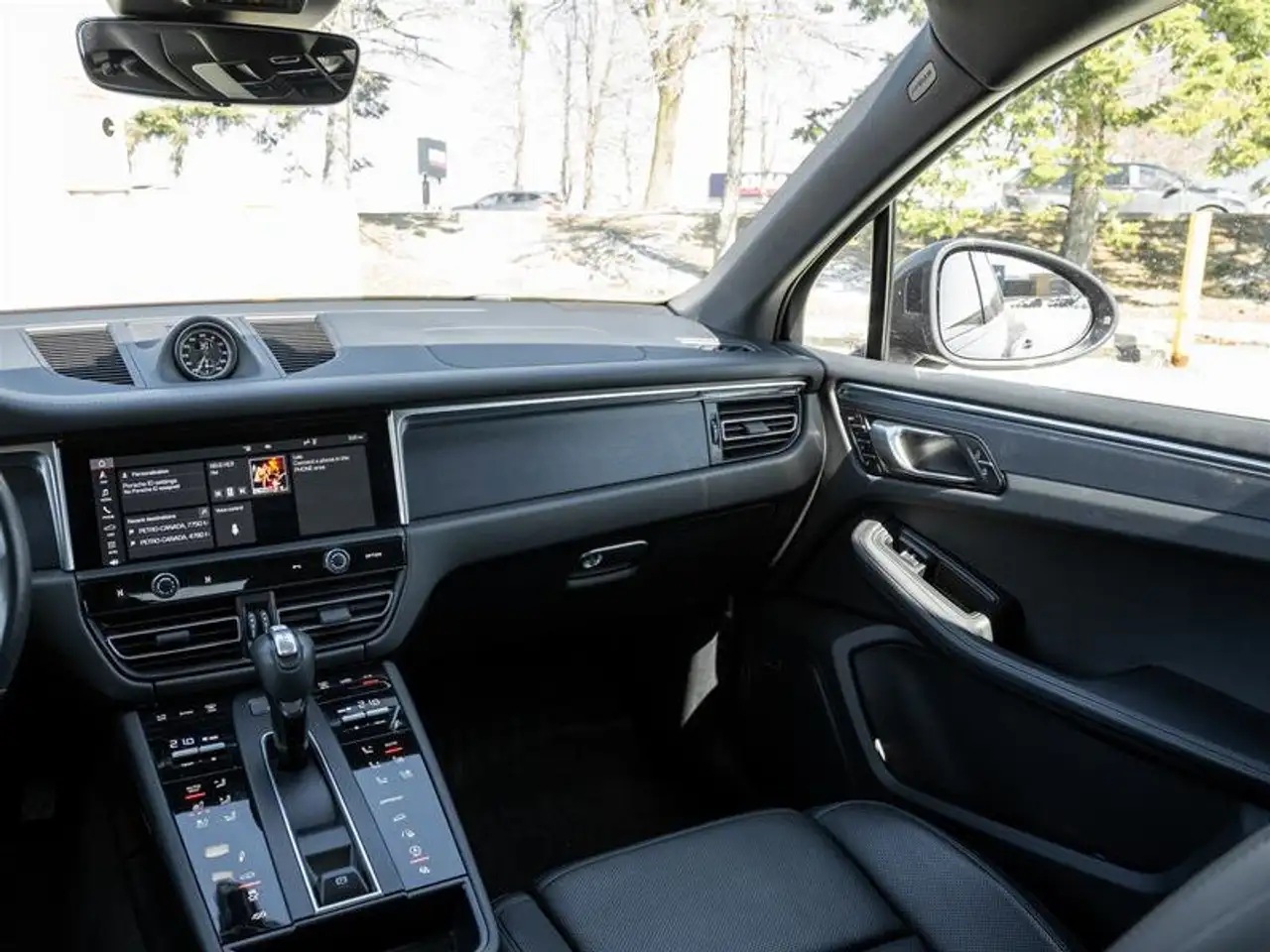 Porsche Macan снимка Porsche Macan