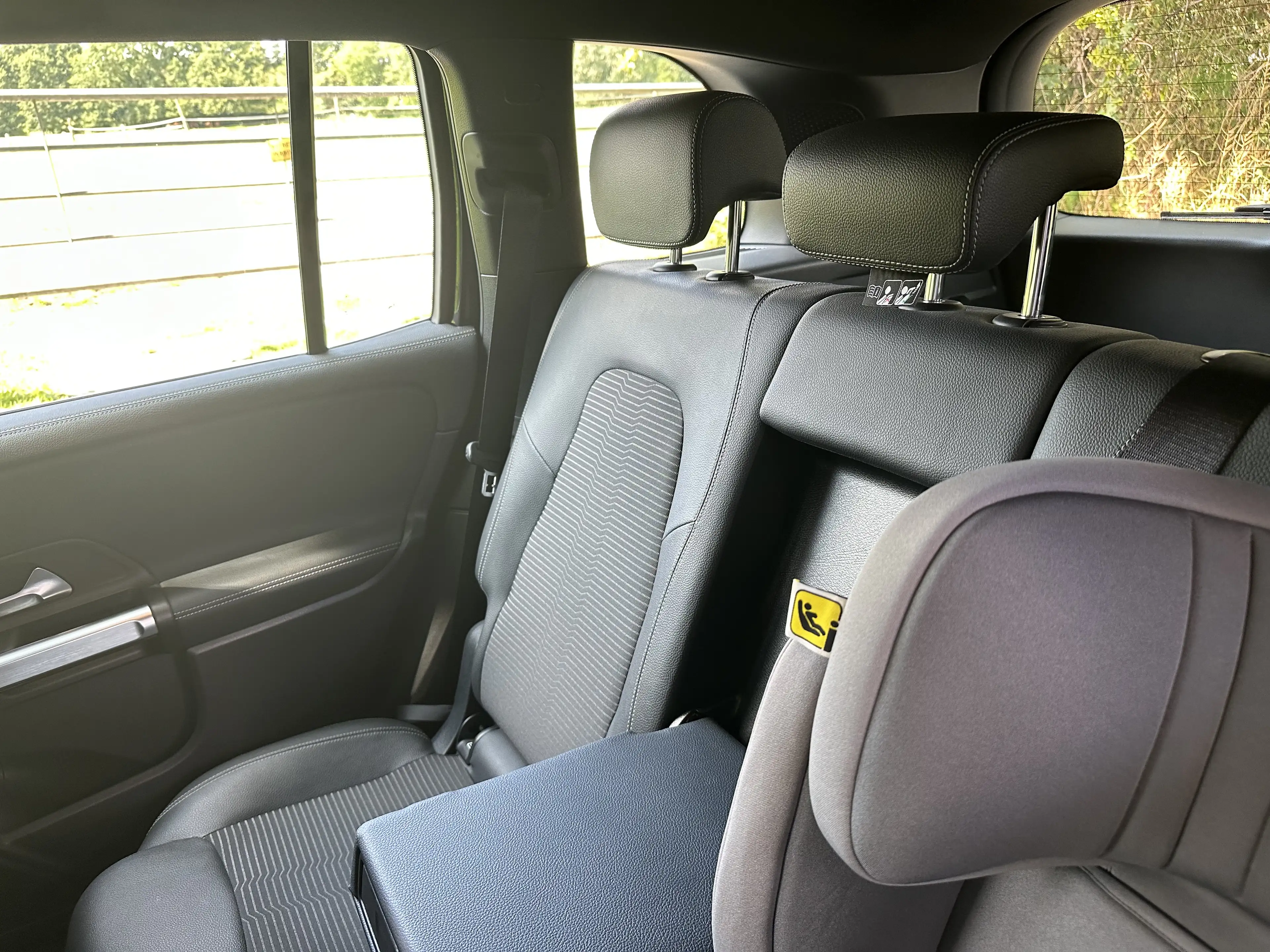 Mercedes-Benz EQB 300 EQB 300 4Matic (243.608) — photo 9