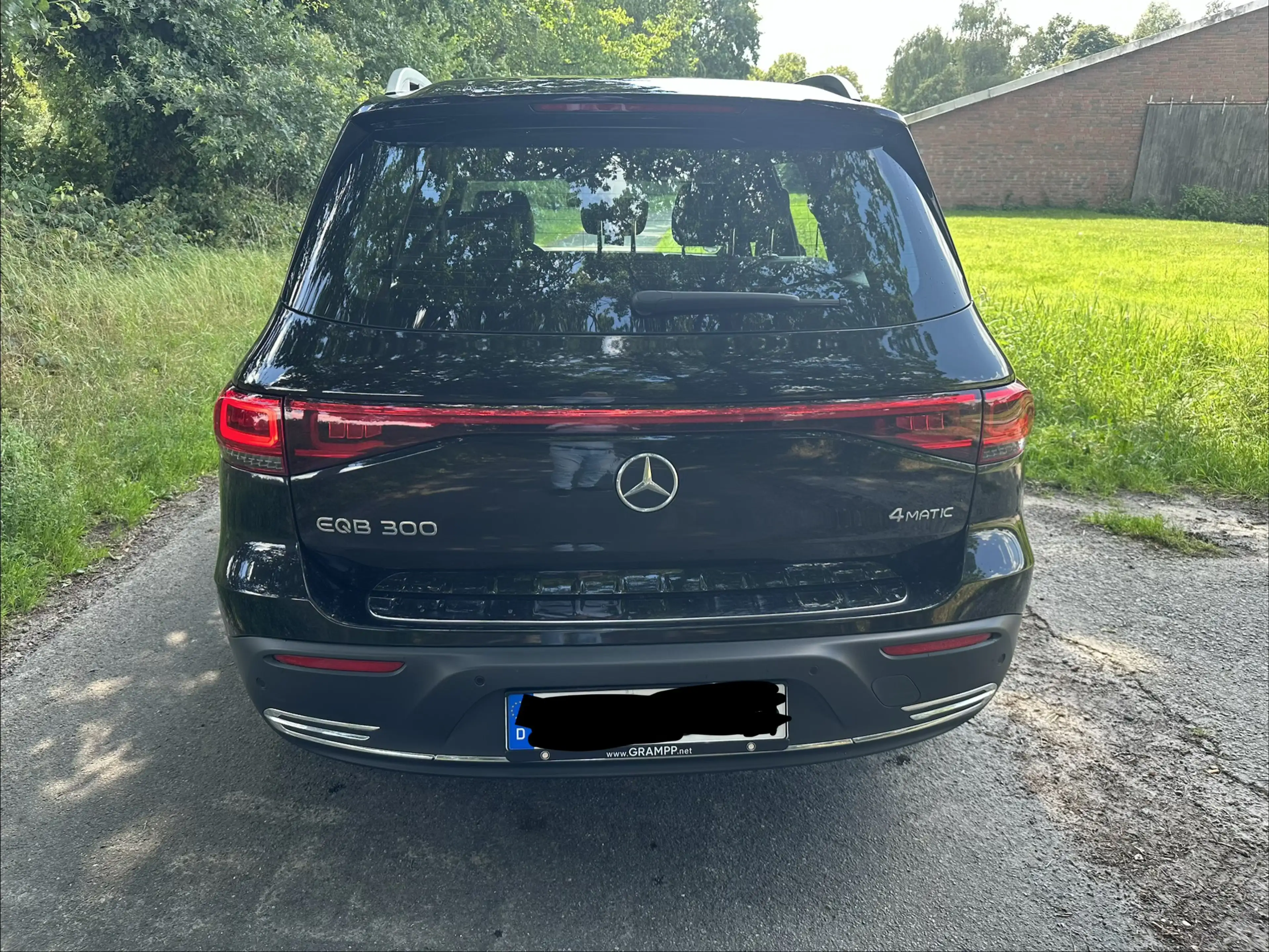 Mercedes-Benz EQB 300 EQB 300 4Matic (243.608) — photo 4