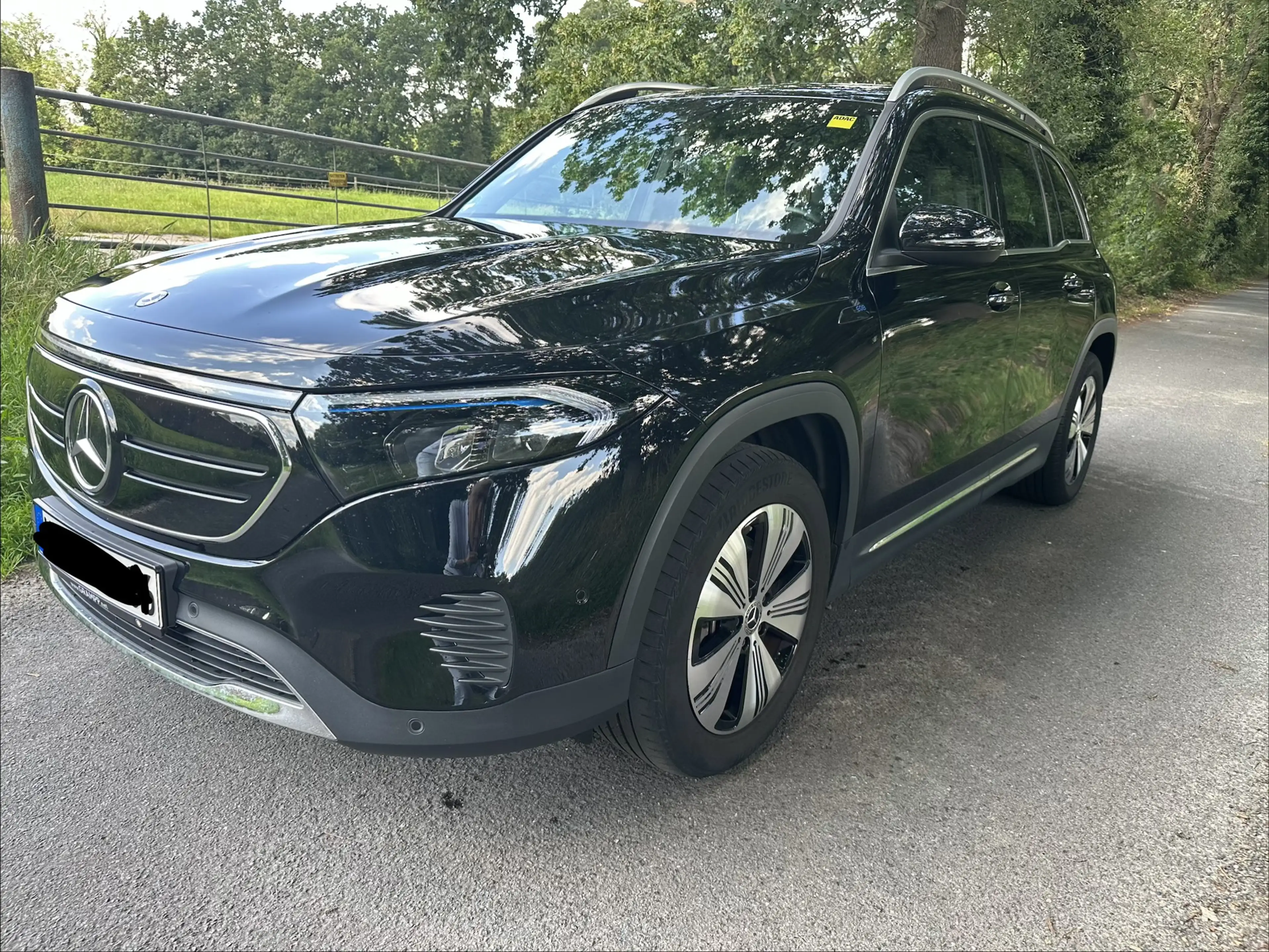 Mercedes-Benz EQB 300 EQB 300 4Matic (243.608) — photo 2