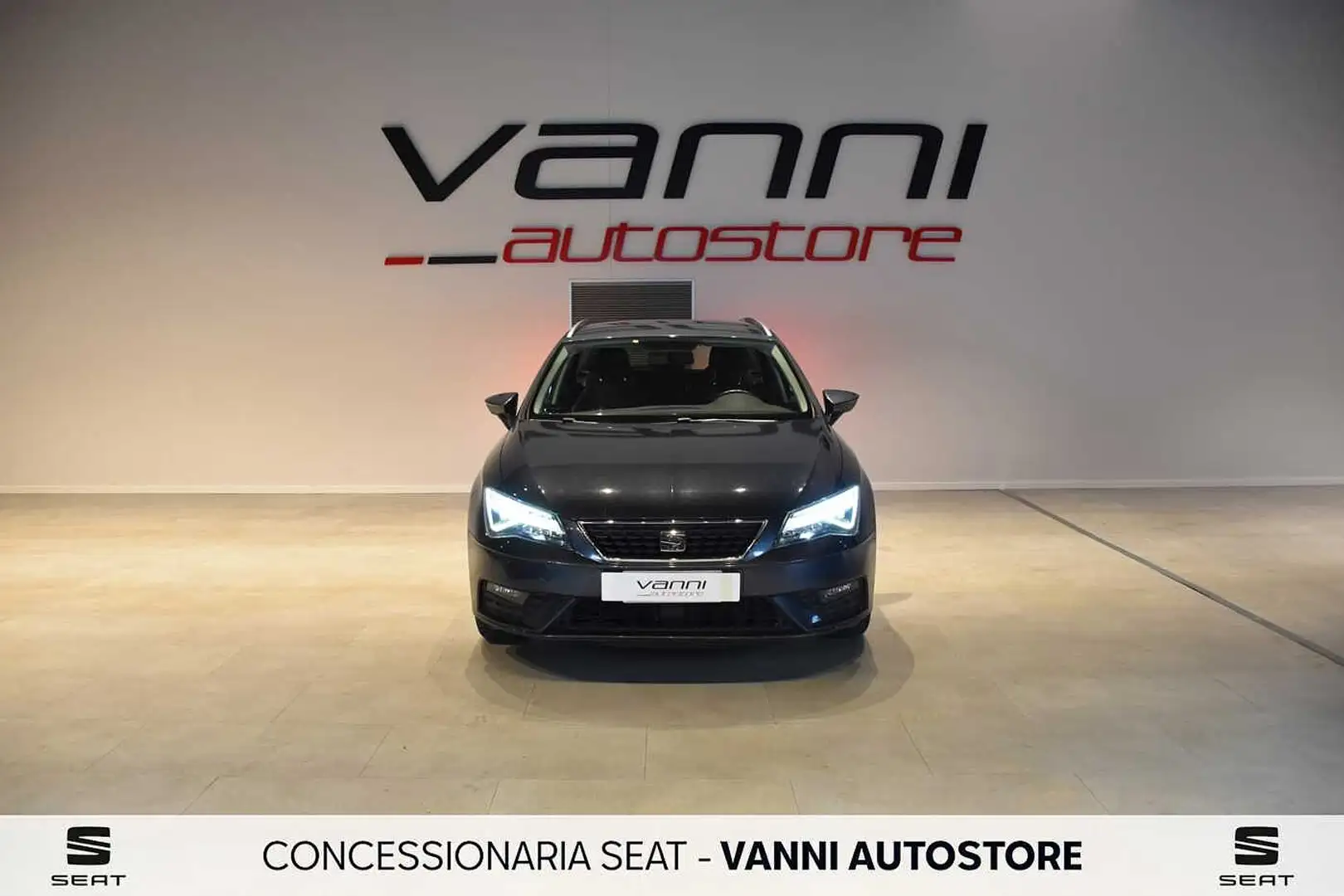 SEAT Leon 5 Porte 1.6 TDI 115 CV DSG ST Business Blanc - 2