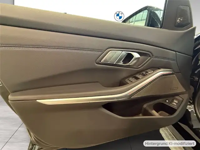 BMW 3 Series view 11