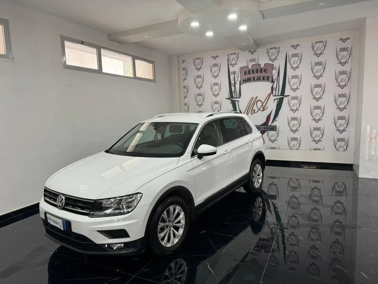 Volkswagen Tiguan Tiguan 1.6 tdi Business 115cv Bianco - 2