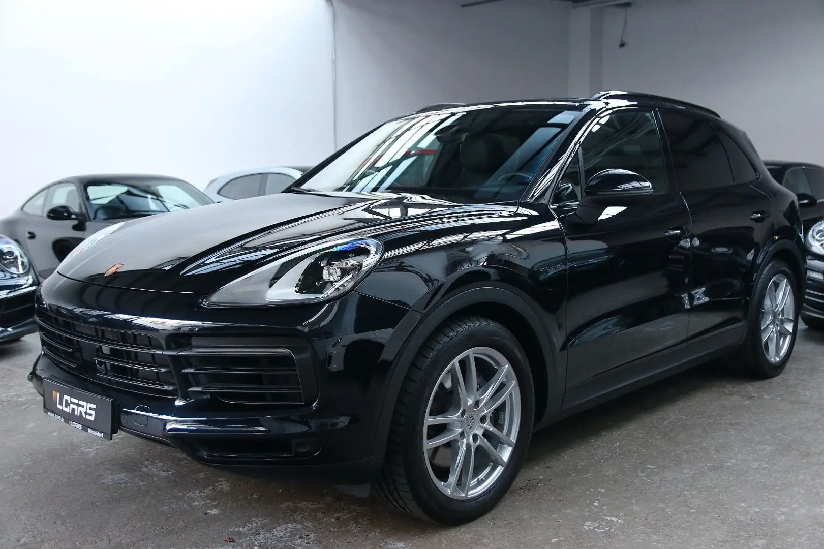 Porsche Cayenne E-Hybrid Vollleder Pano Kamera AHK ACC Schwarz - 2