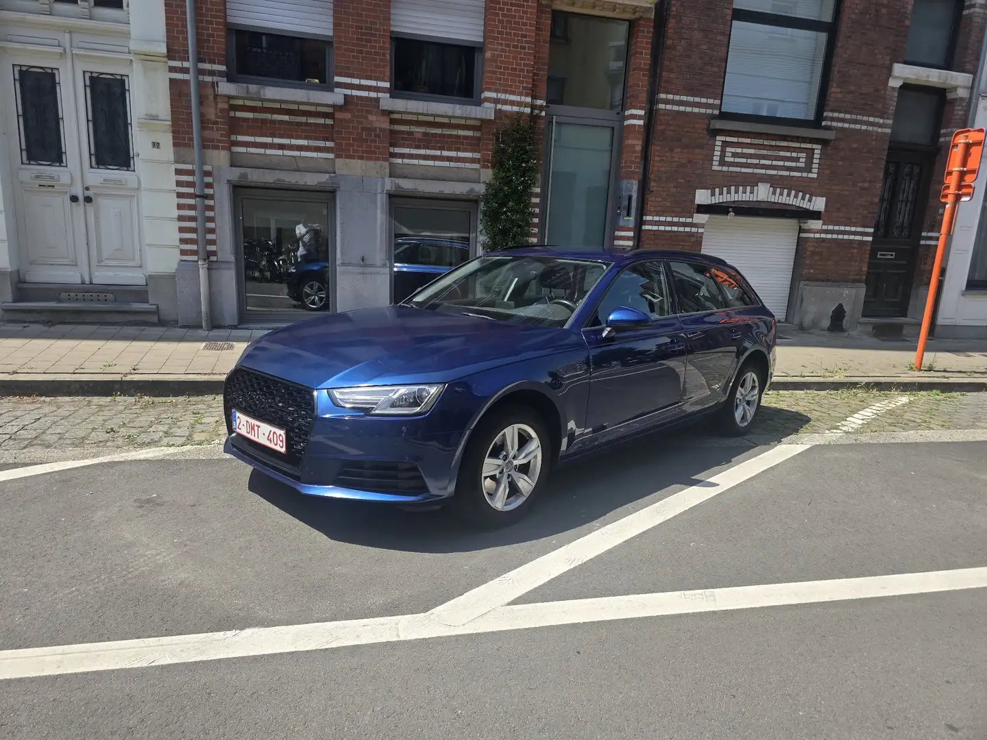 Audi A4 Avant 2.0 TDI ultra S tronic - 1
