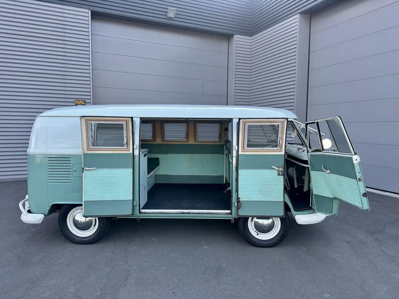 Volkswagen T1 Survivor - 1963, foto 2