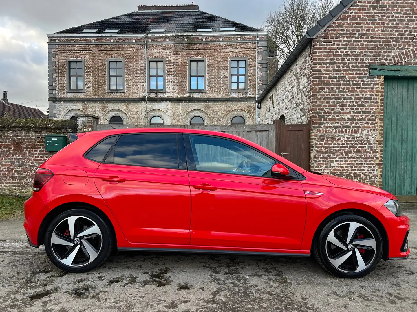 Volkswagen Polo GTI 2.0 TSi OPF DSG *65.000 KM*CRUISE*GPS*CARPLAY Rouge - 2