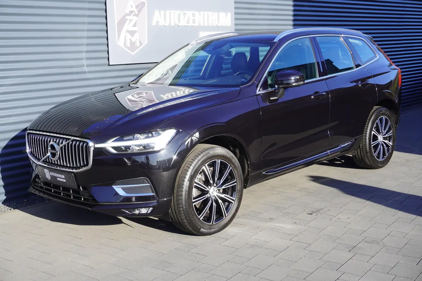 Volvo XC60 D4 INSCRIPTION|VIRTUAL|STANDHEIZUNG|LED|AHK Schwarz - 2