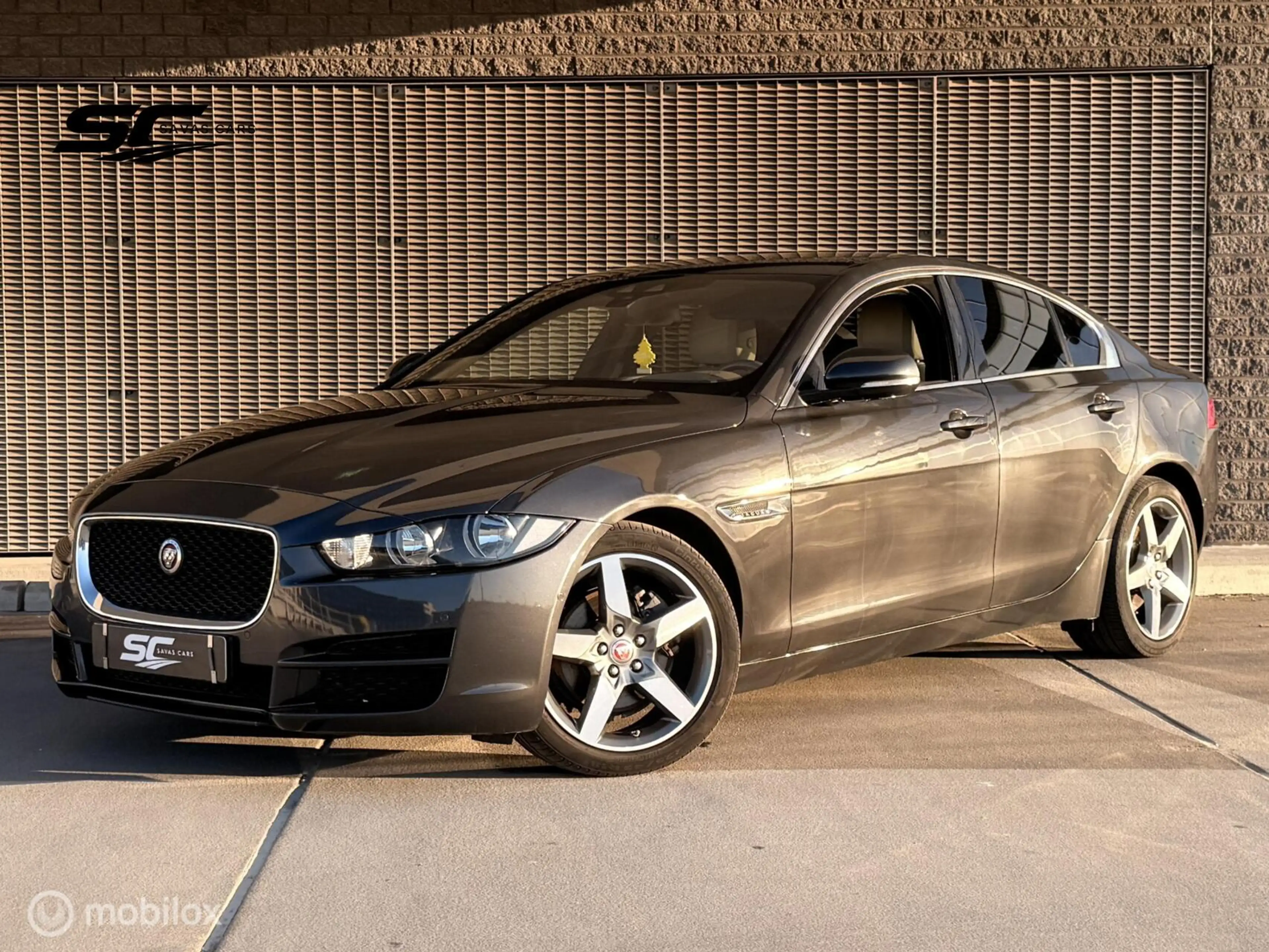 Jaguar XE 2.0 D R-Sport