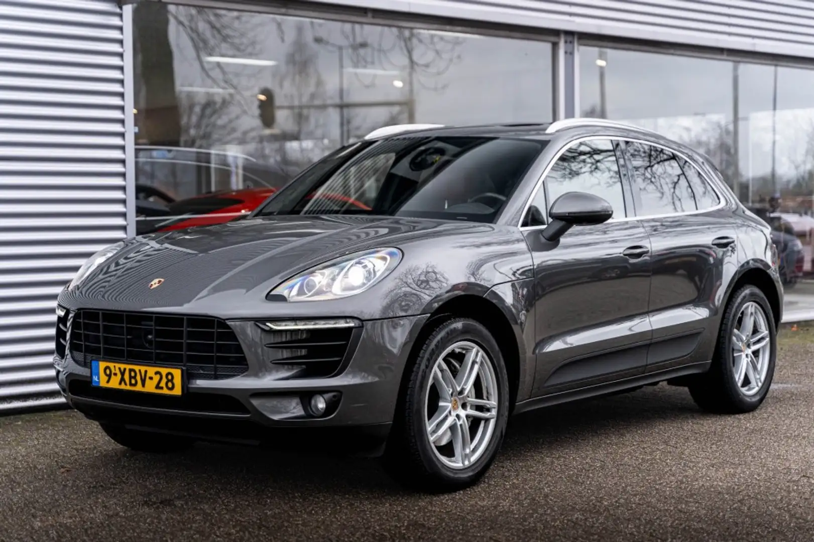 Porsche Macan 3.0 S Luchtvering / Panoramadak / Origineel Nederl Grau - 1