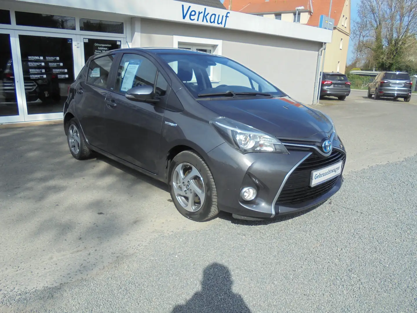 Toyota Yaris Edition-S Hybrid, Automatik, Kamera, Navi, SHZ,GJR Grau - 2