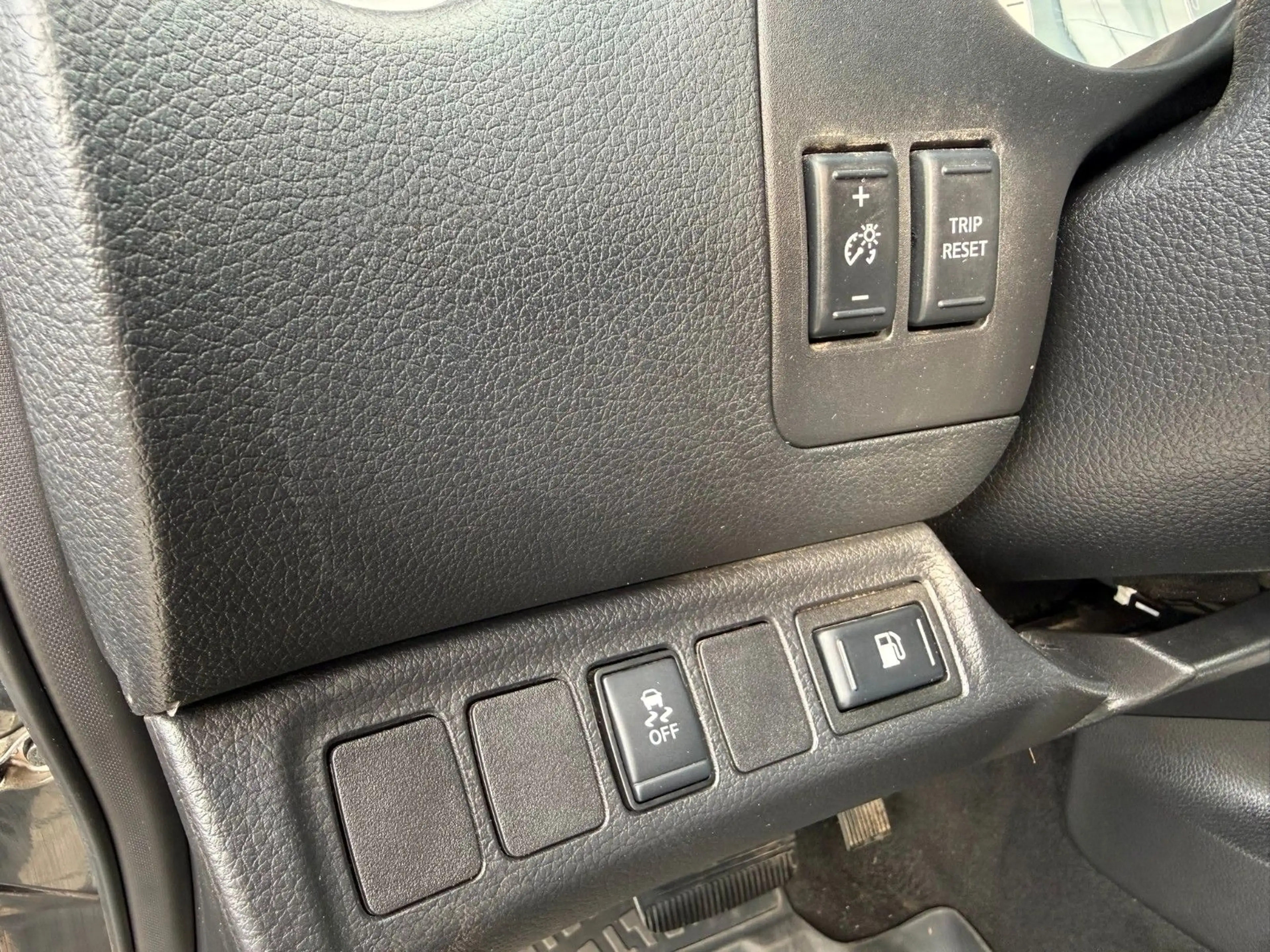 Nissan Navara NP300 4x4/Kamera/Rollcover/AHK — photo 7
