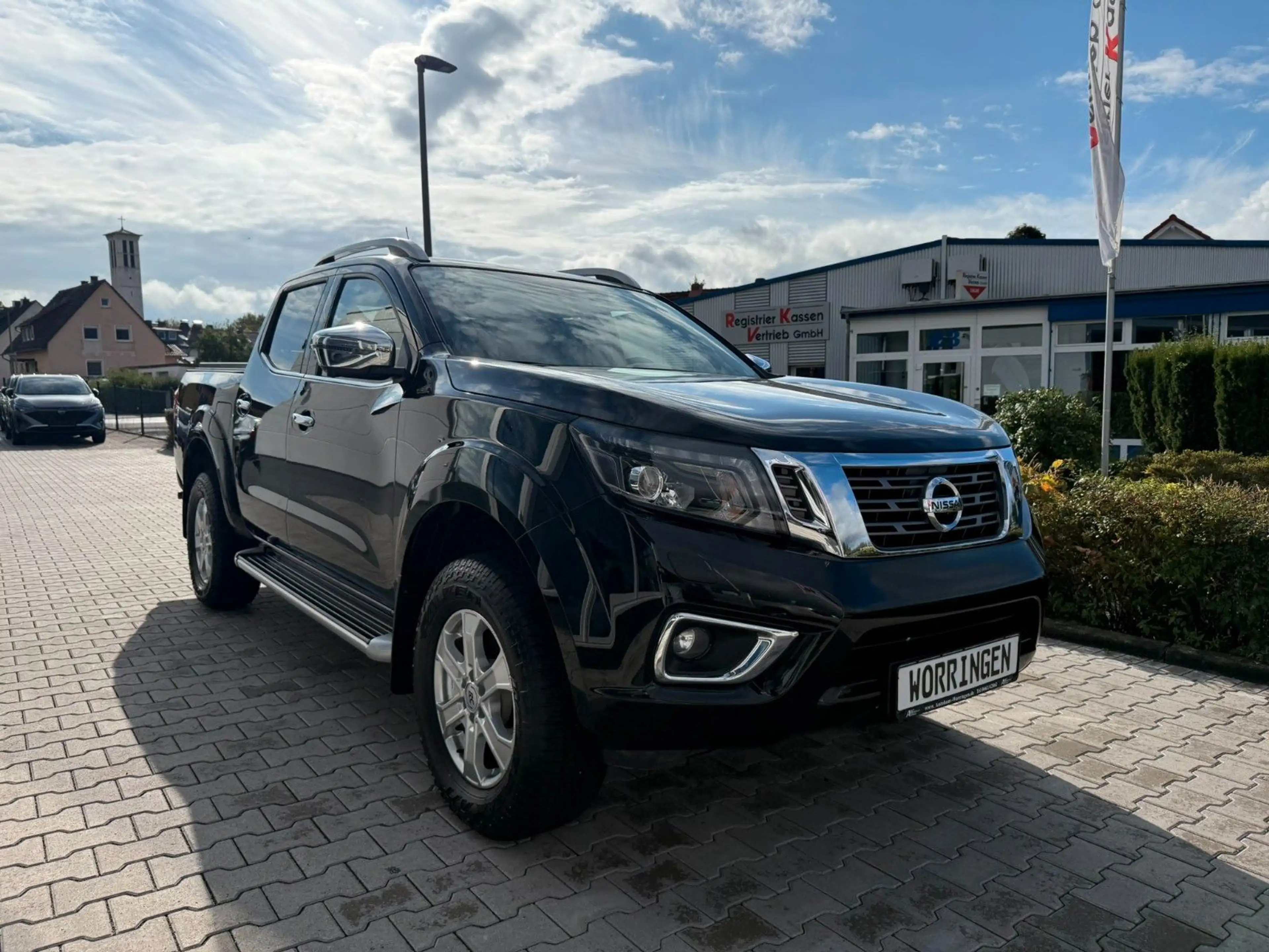 Nissan Navara NP300 4x4/Kamera/Rollcover/AHK — photo 3