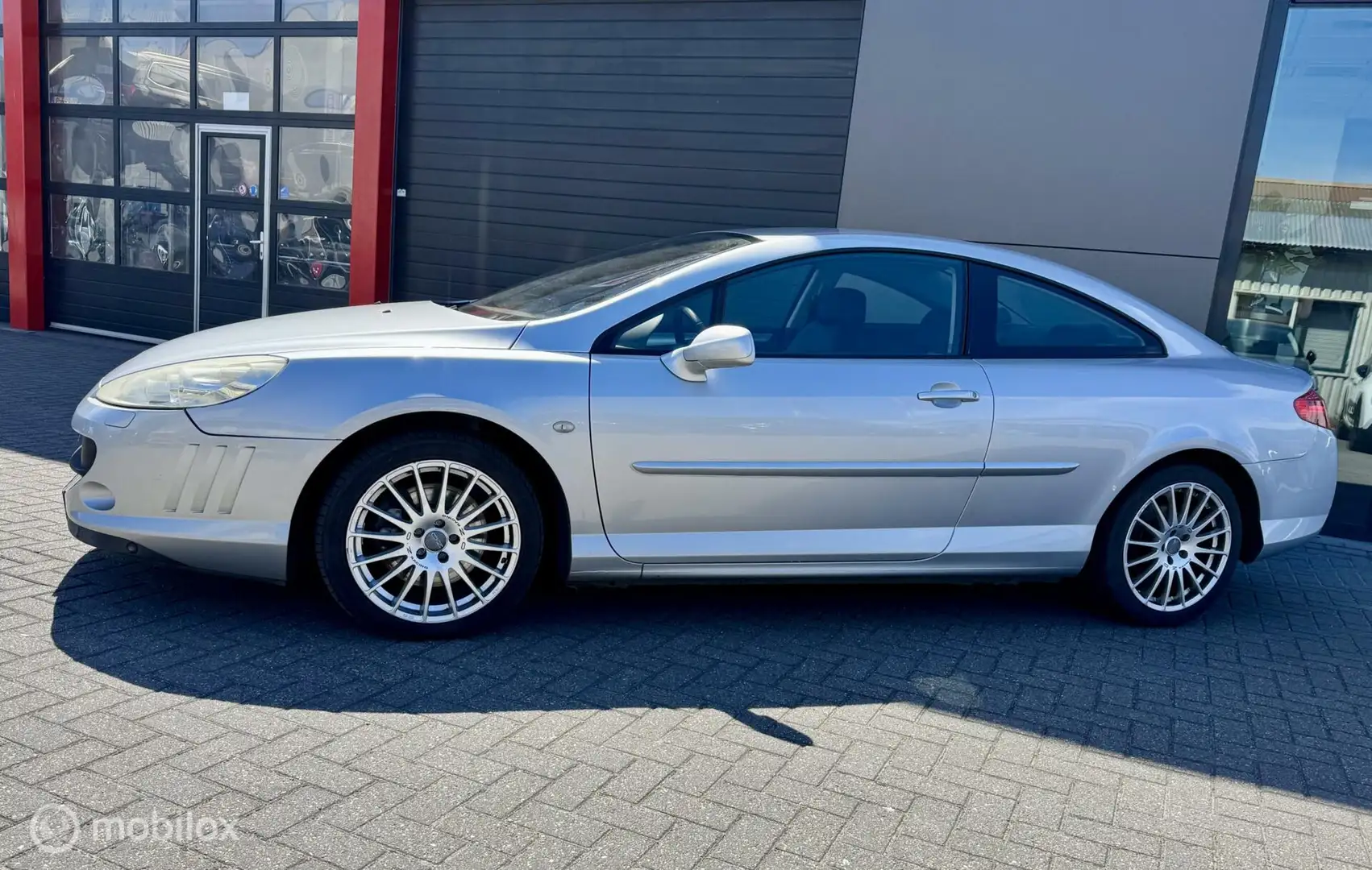 Peugeot 407 Coupé 2.2-16V Pack Gris - 2