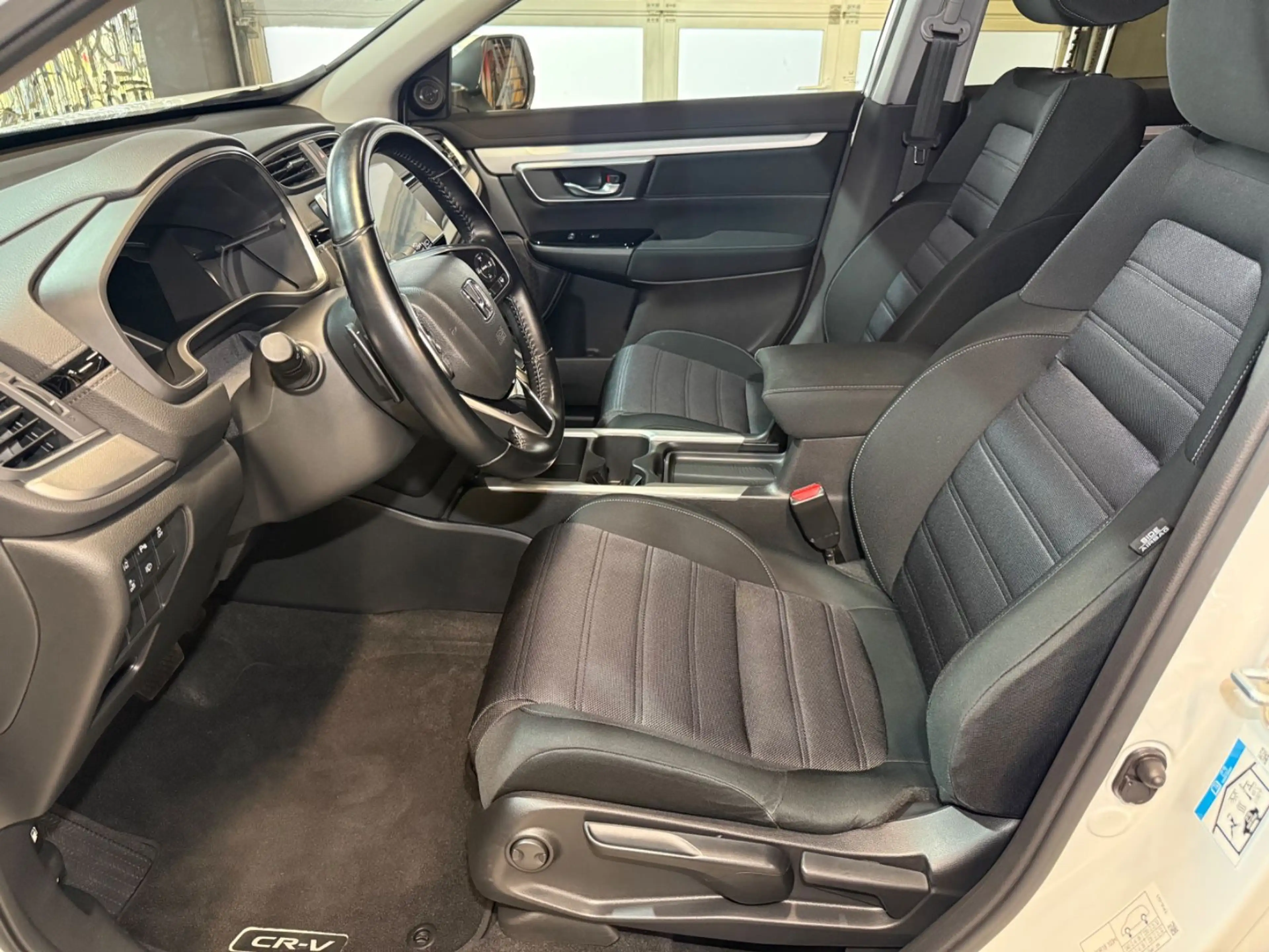 Honda CR-V 2.0 i-MMD HYBRID 2WD Elegance Aut. LED~RFK — photo 12