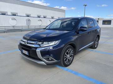 2.2 Instyle awd 7p.ti auto